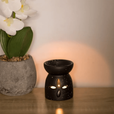 Κεραμική Βάση Αρωματικών Χώρου Μαύρη Ματ Διάτρητο Σχέδιο Λουλούδι 6.5x8cm