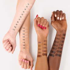 essence FOUNDATION stick 10g